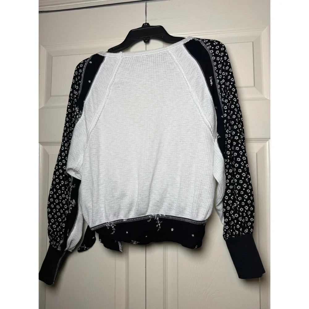 Free People Mixed Floral Thermal Wrap Top White Black XS Boho Surplice Tie Waist